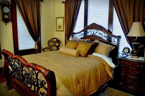 Texas Forest Country Retreat Huntington Екстериор снимка