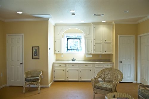 Texas Forest Country Retreat Huntington Екстериор снимка