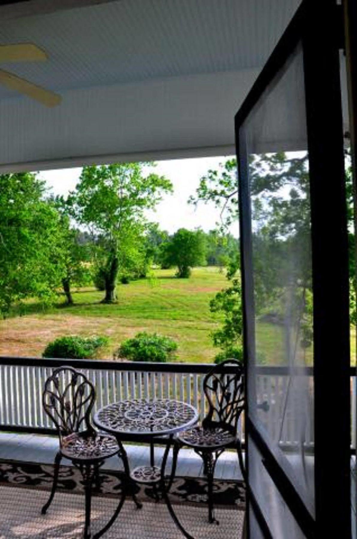 Texas Forest Country Retreat Huntington Екстериор снимка